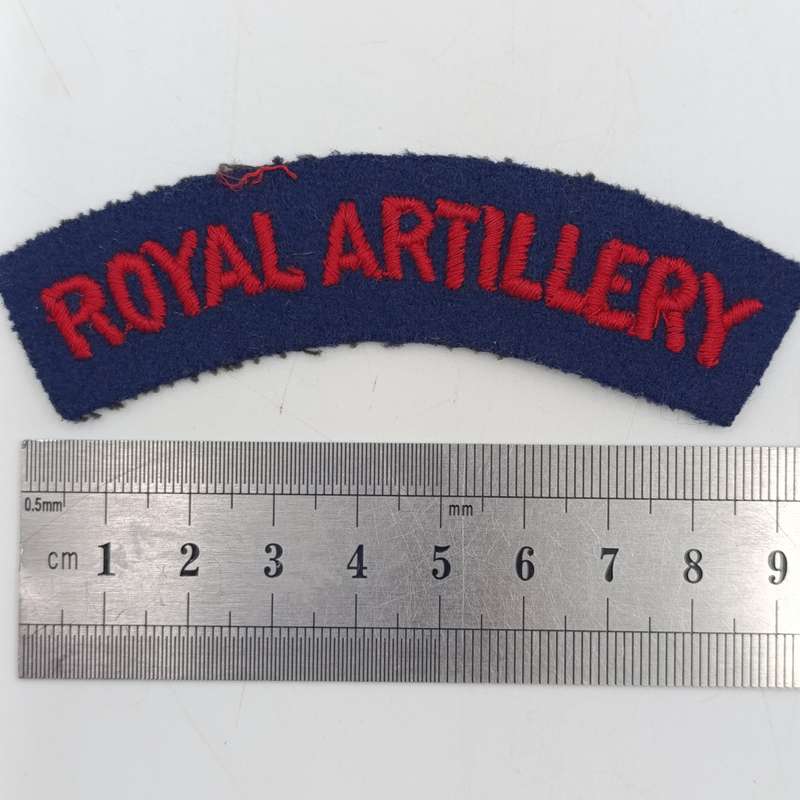 Pair of Royal Artillery cloth shoulder titles