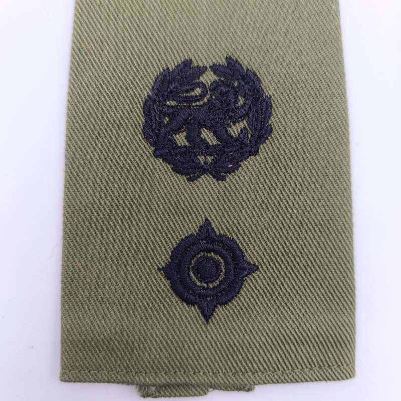 Pair of Rhodesia Army Lieutenant colonel rank epaulettes