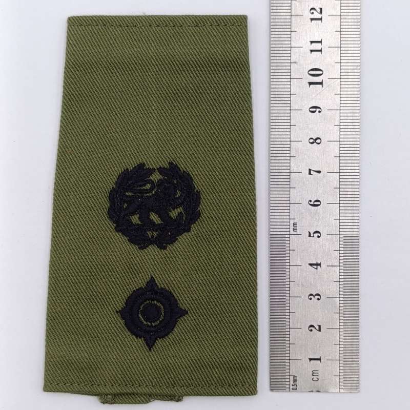 Pair of Rhodesia Army Lieutenant colonel rank epaulettes