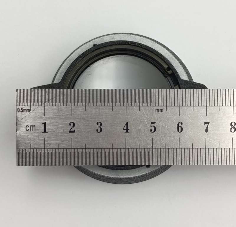 Vintage Leica 13352x Swing-out polarising lens filter in box