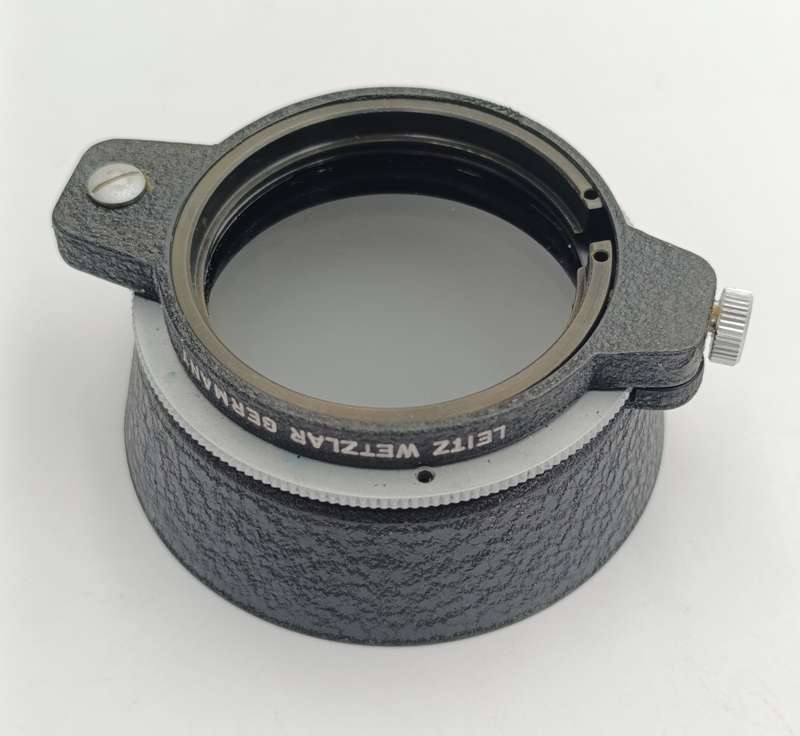 Vintage Leica 13352x Swing-out polarising lens filter in box