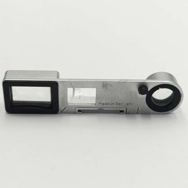 Vintage Leitz Wetzlar Summiaron range lens attachment - some glass damage