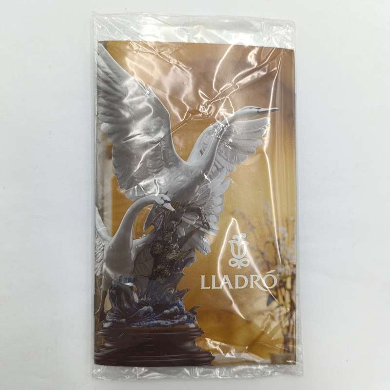 Vintage Lladro #01283 boy and wheelbarrow with flowers figurine in box