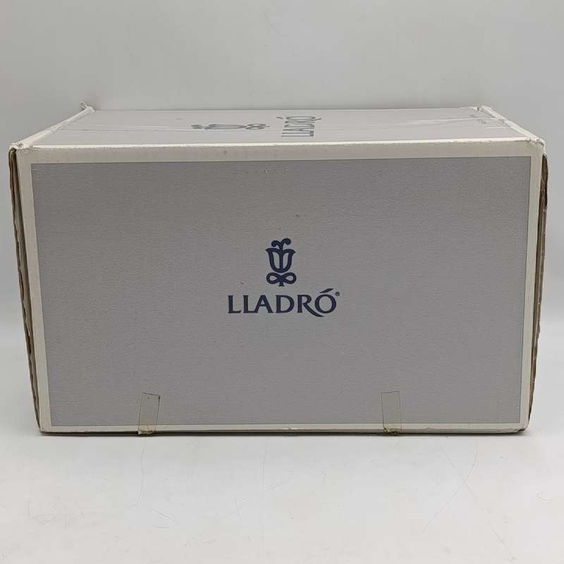 Vintage Lladro #01283 boy and wheelbarrow with flowers figurine in box