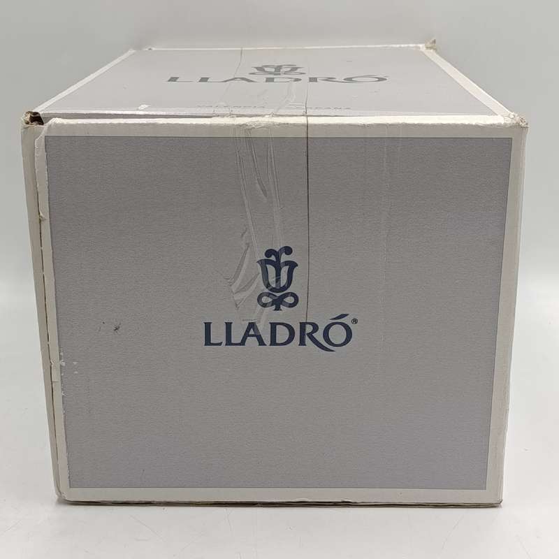 Vintage Lladro #01283 boy and wheelbarrow with flowers figurine in box