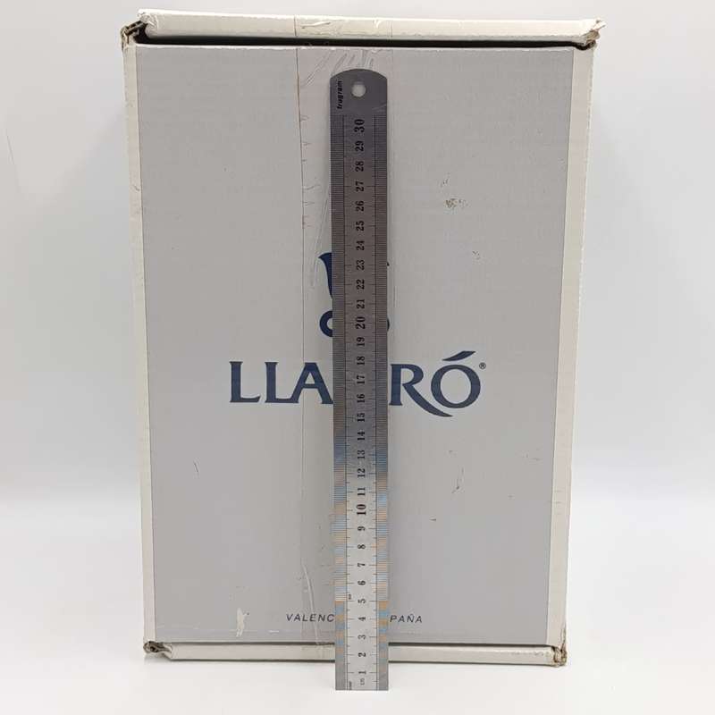 Vintage Lladro #01283 boy and wheelbarrow with flowers figurine in box