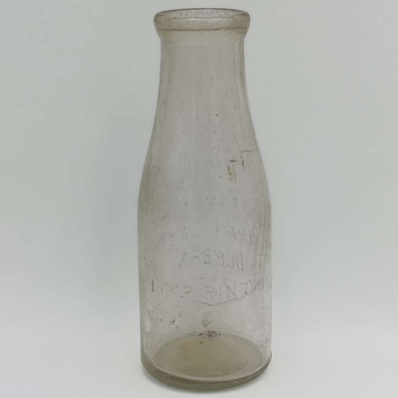 Vintage Farmers Federated Diaries Durban glass milk bottle