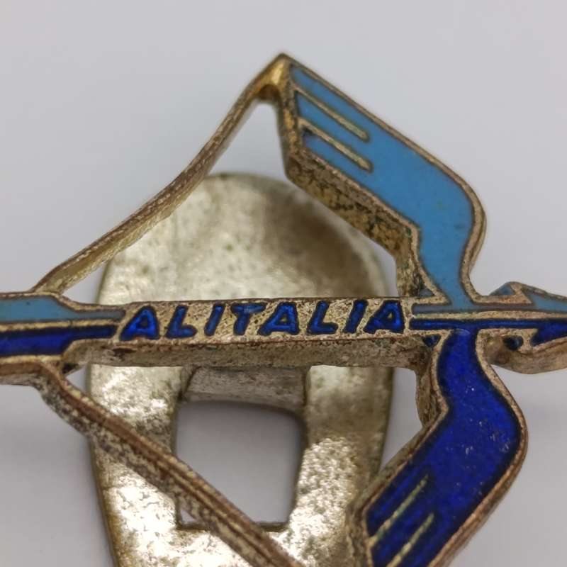 Vintage Alitalia Airlines button badge