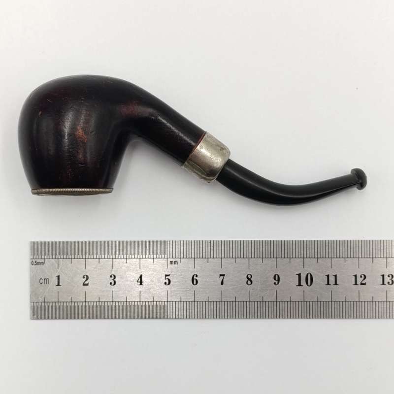 Vintage Hetre wooden smoking pipe with metal bowl rim