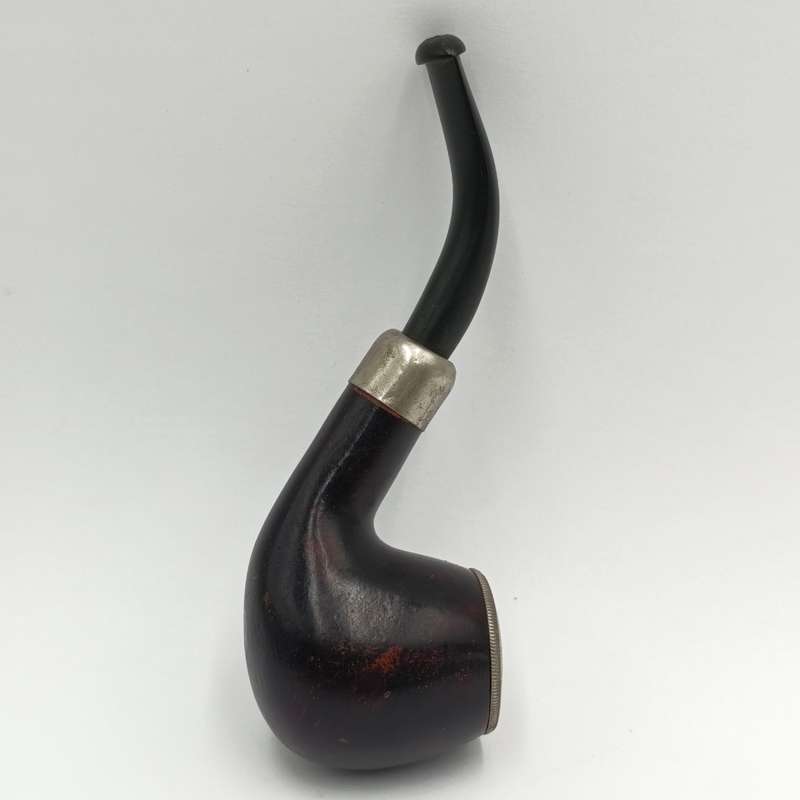 Vintage Hetre wooden smoking pipe with metal bowl rim
