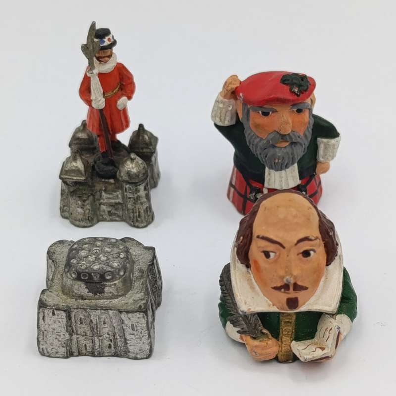 Lot of 3 vintage Pewter character thimbles