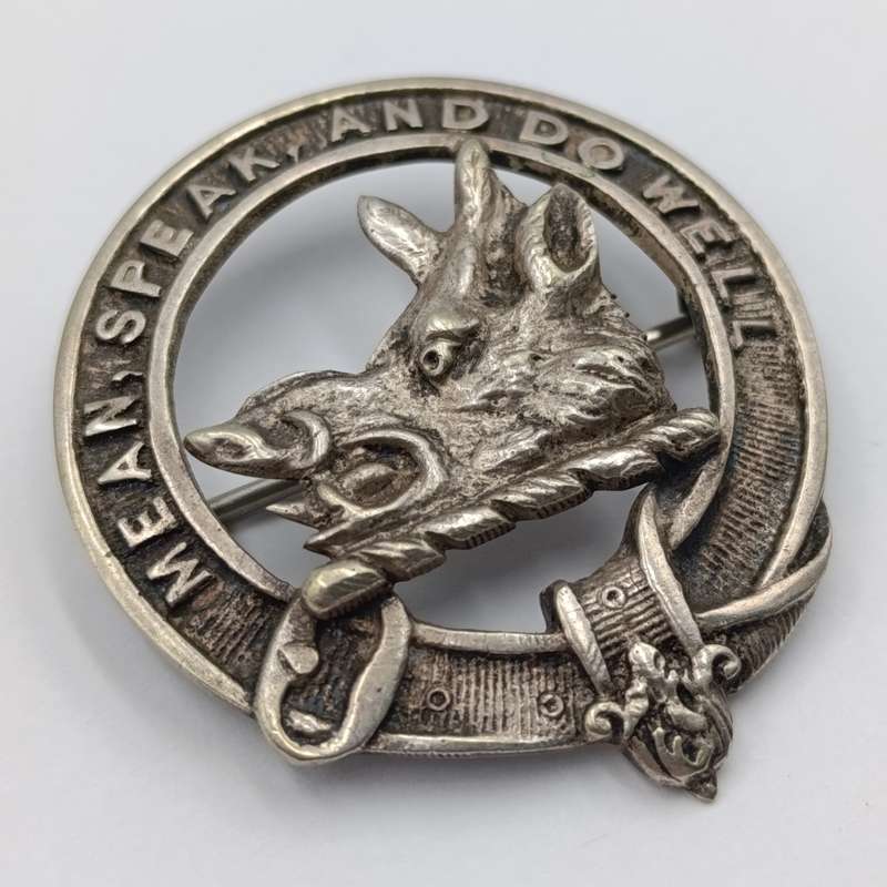 Vintage Silver Campbell / Urquhart clan scottish brooch - weighs 22,4kg