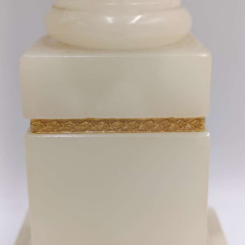 Pair of vintage Alabaster lamps - no fittings - beautiful pieces - Height 38cm