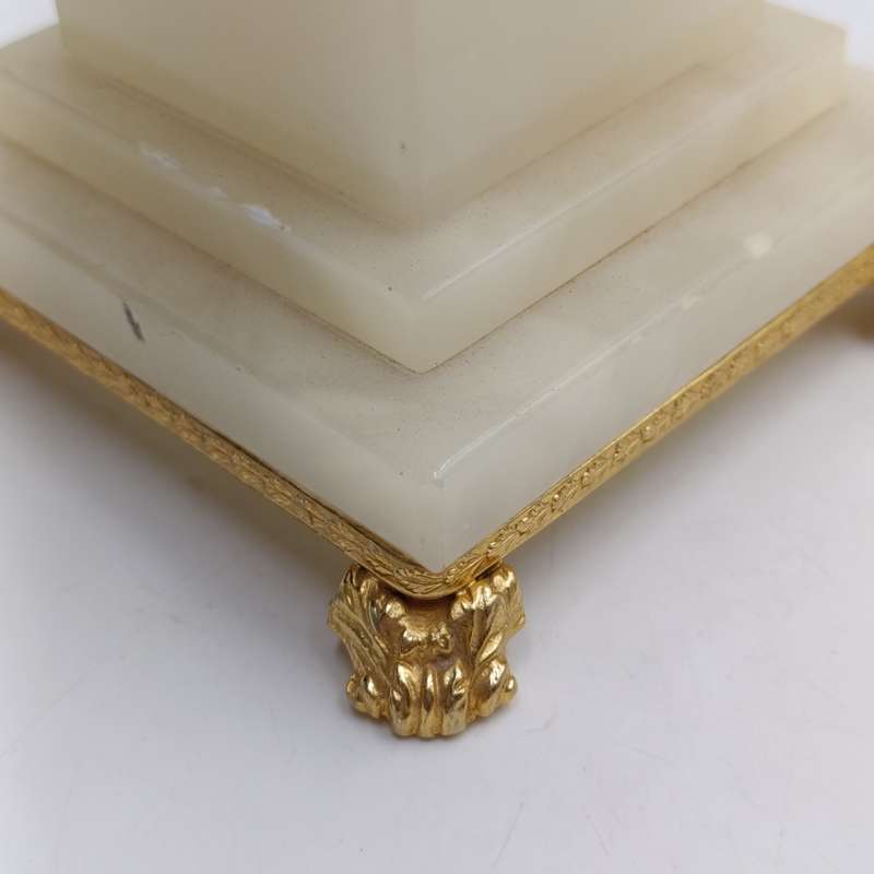Pair of vintage Alabaster lamps - no fittings - beautiful pieces - Height 38cm