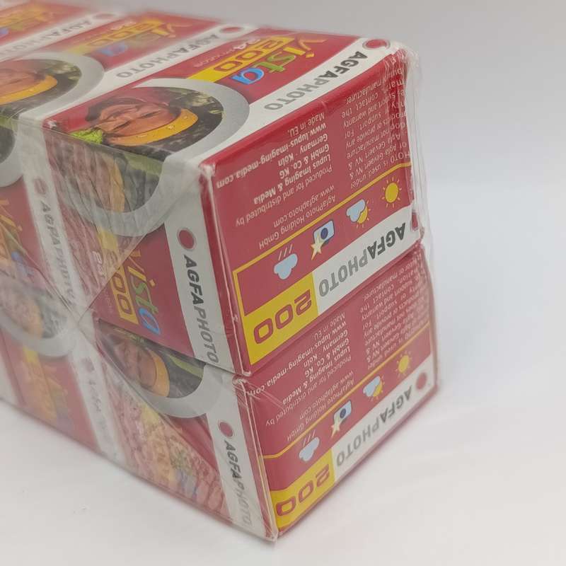 Sealed pack of 10 AGFA Vista 200 Colour 35mm films - 24 photos each
