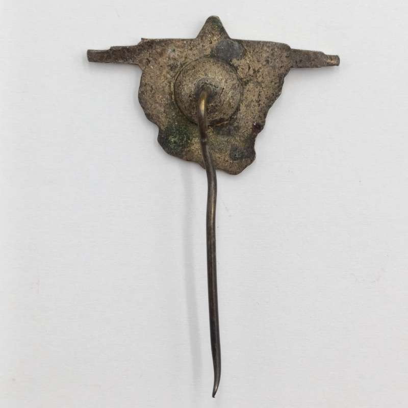 Vintage Borgward KMB automobile pin badge