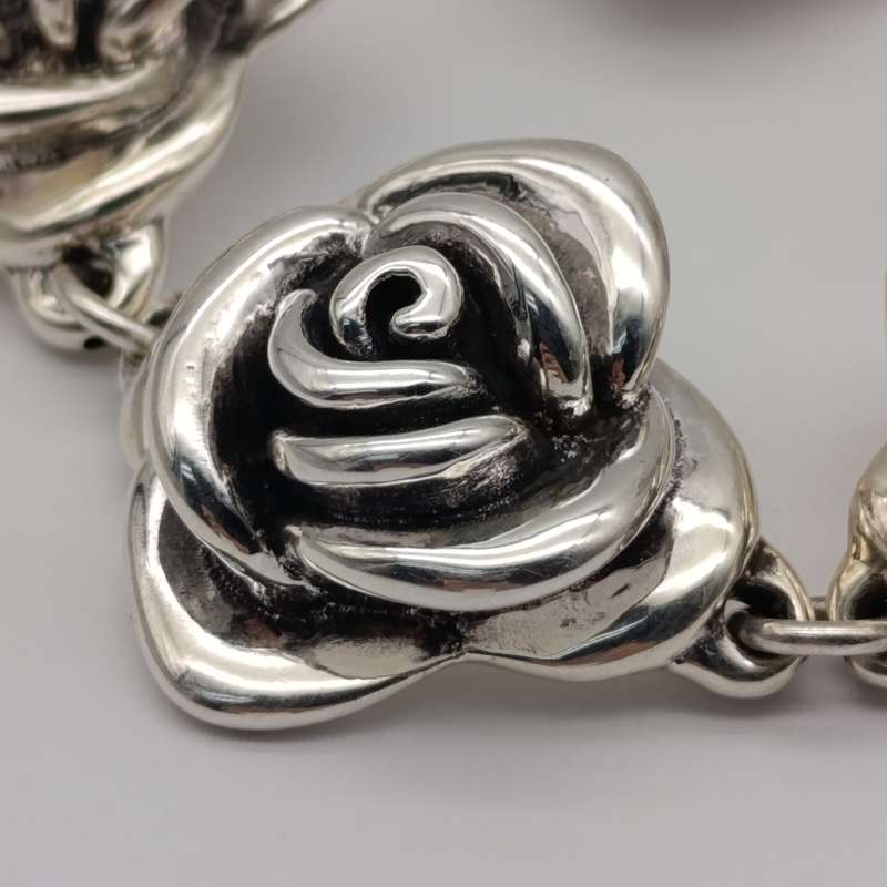 Sterling silver flower design bracelet - weight 28.2g