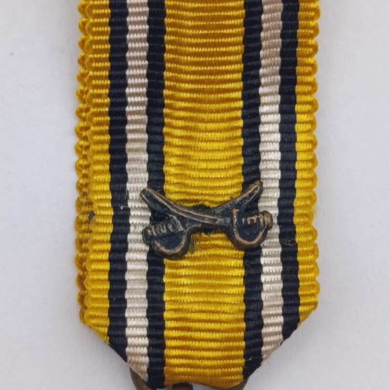 WW2 Belgium Victory medal miniature with clasp for combat forces