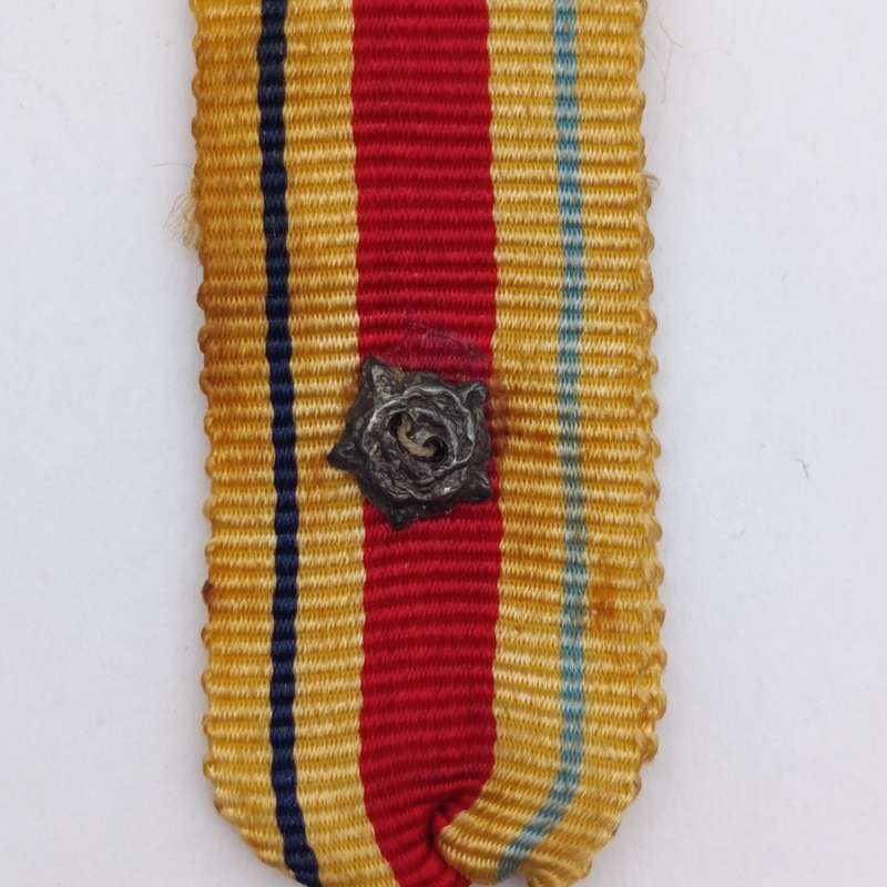 WW2 The Africa Star miniature medal with North Africa rosette