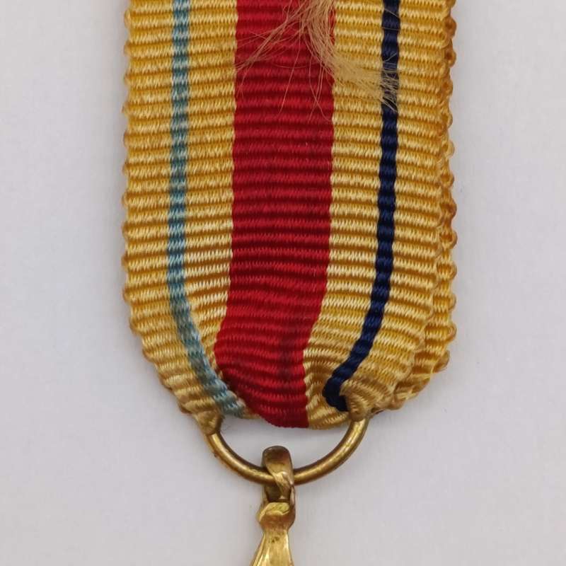 WW2 The Africa Star miniature medal with North Africa rosette