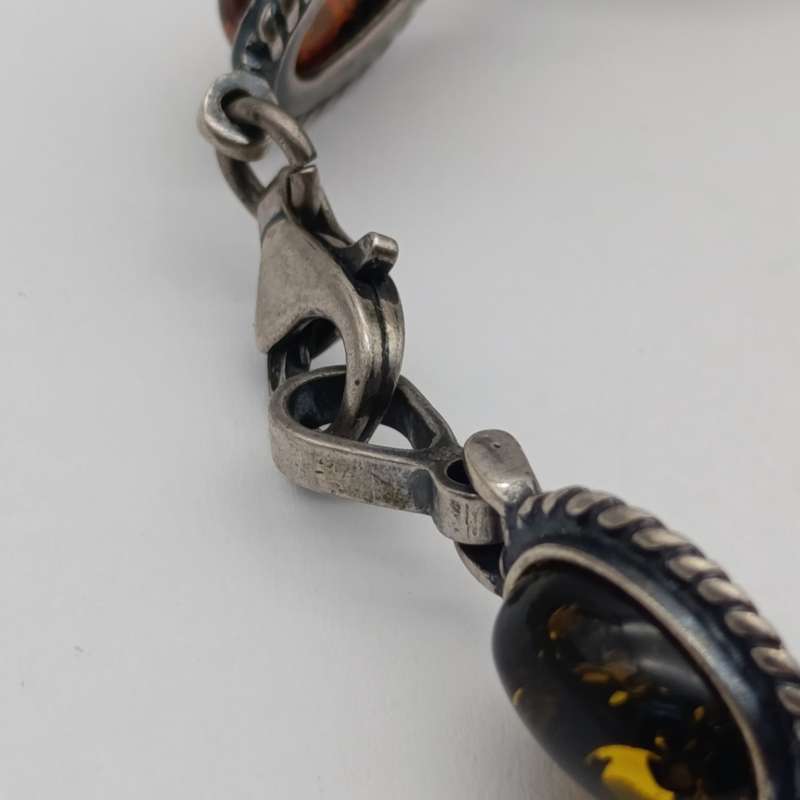 Sterling silver Bracelet with 9 pieces of amber - beautiful piece - 17g