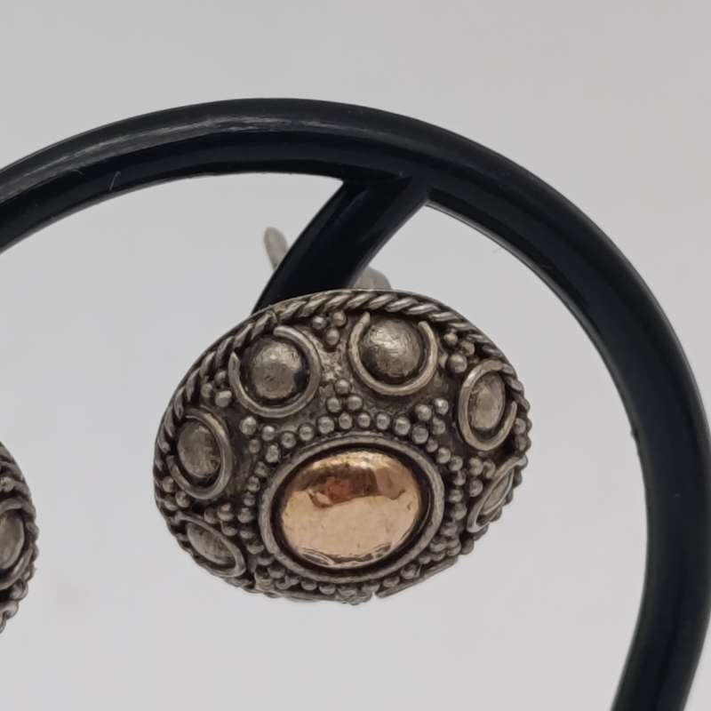 Pair of vintage Sterling silver earrings with gold clad centre - weighs 2.0g