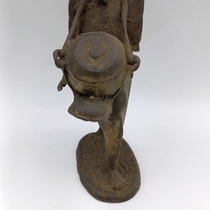Vintage Ashanti bronze statue of drummer - Lost wax method used