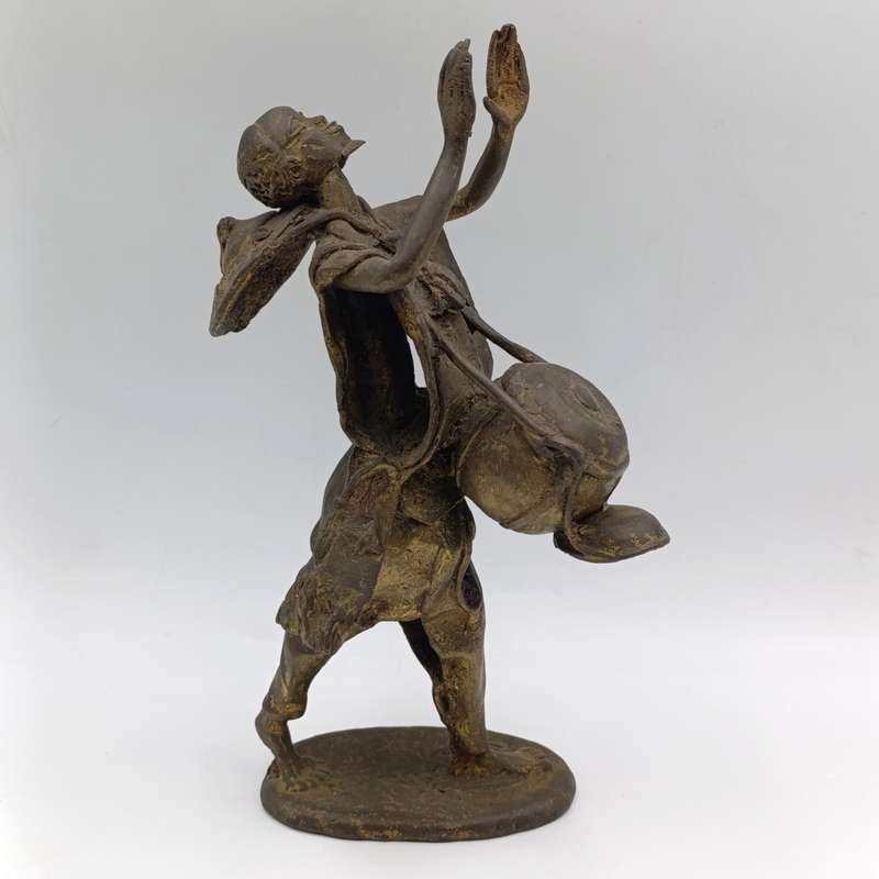 Vintage Ashanti bronze statue of drummer - Lost wax method used