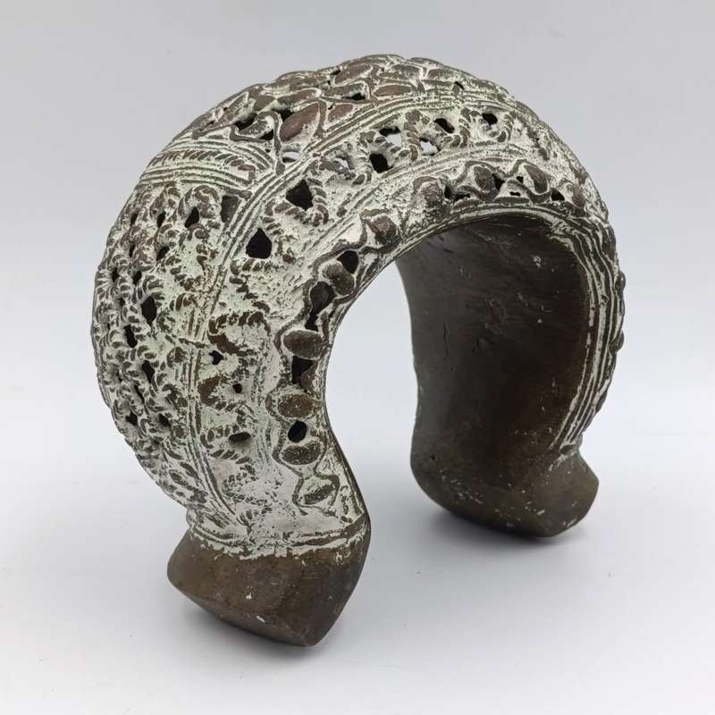 Antique Cameroon bronze anklet currency - weighs 700 grams