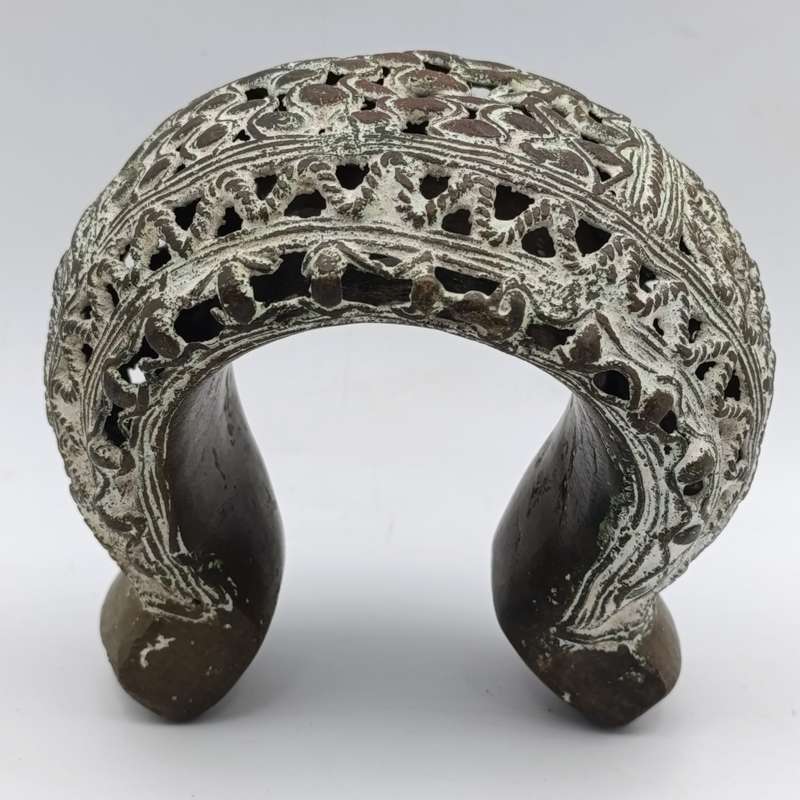 Antique Cameroon bronze anklet currency - weighs 700 grams