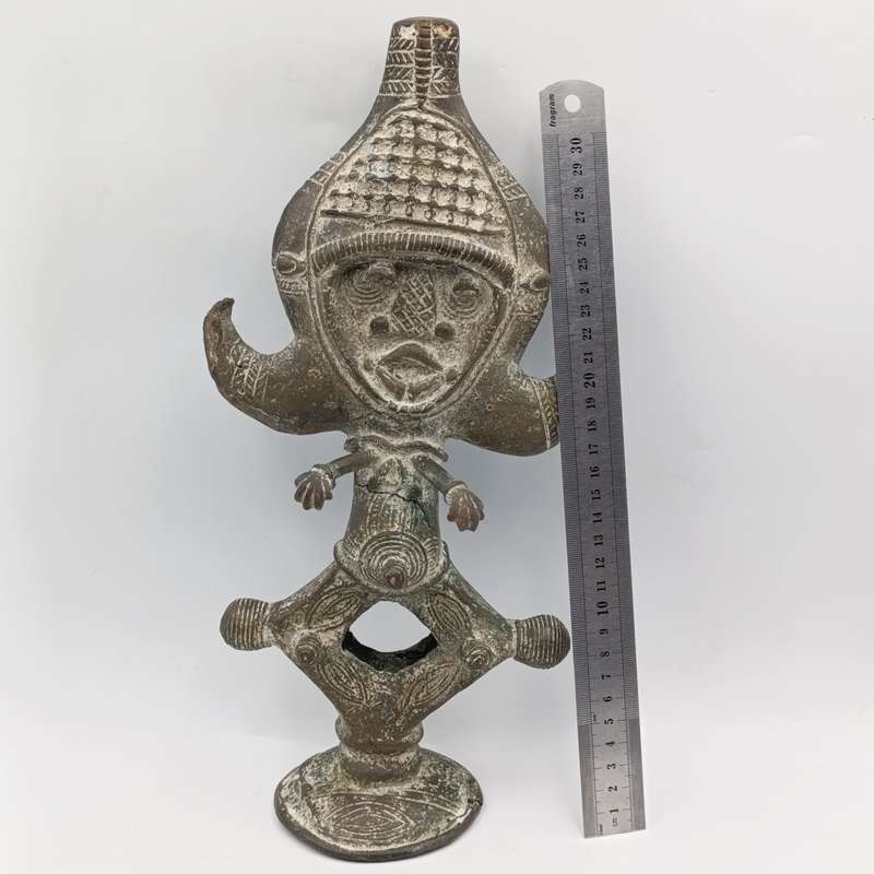 Vintage Mahongwe Bwiti Reliquary Guardian bronze sculpture