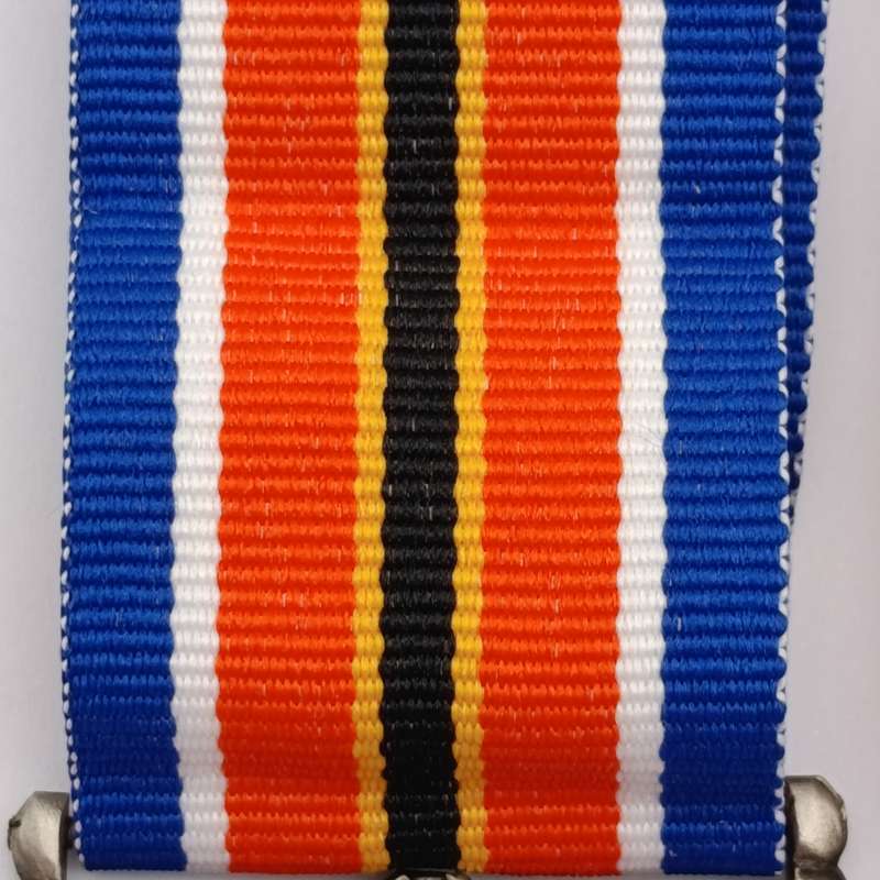 SANDF Tshumelo Ikatelaho medal plus miniature #2233