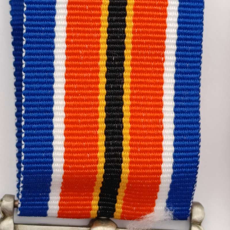 SANDF Tshunmelo Ikatelaho medal plus miniature #2246