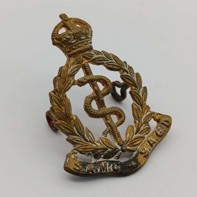WW2 SA Medical Corps beret?collar badge