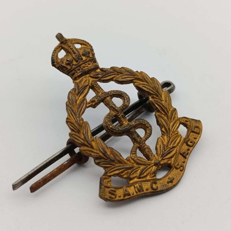 WW2 SA Medical Corps beret/collar badge
