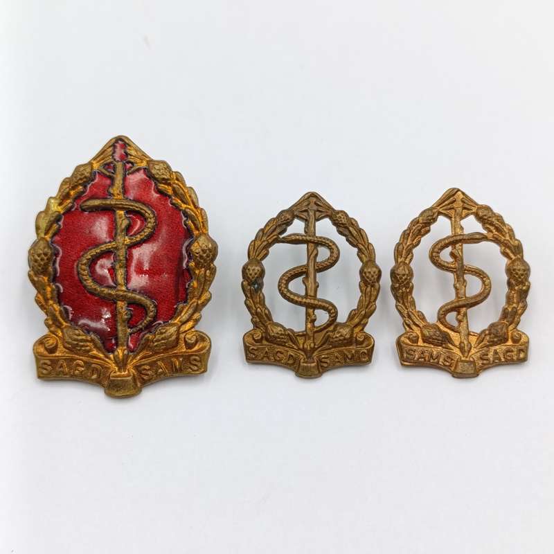 SA Medical Corps cap and collar badges set