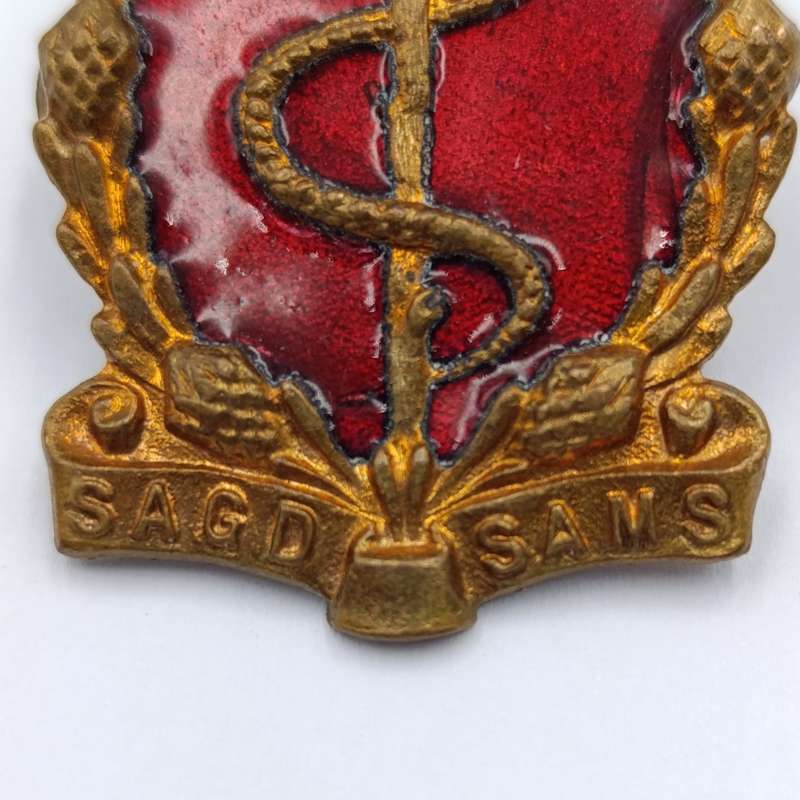 SA Medical Corps cap and collar badges set