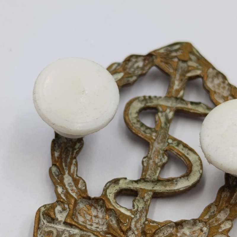 SA Medical Corps cap and collar badges set