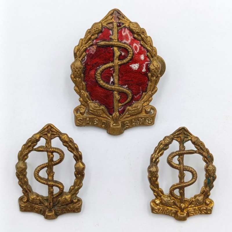 SA Medical Corps Cap and collar badges set