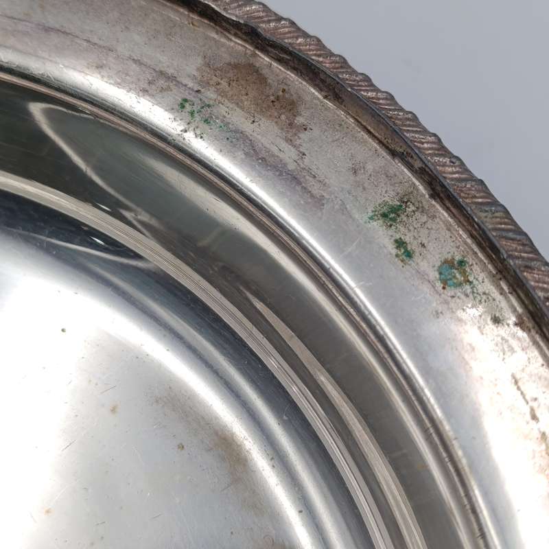 Vintage silverplated serving dish with lid