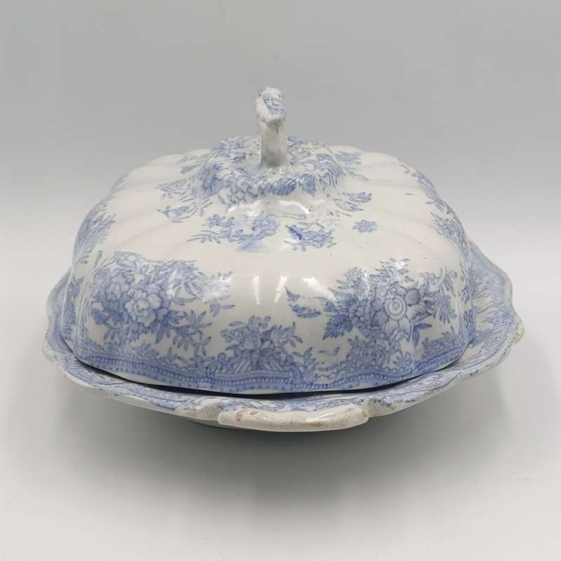 Antique blue and white porcelain serving dish with lid - crack on lid
