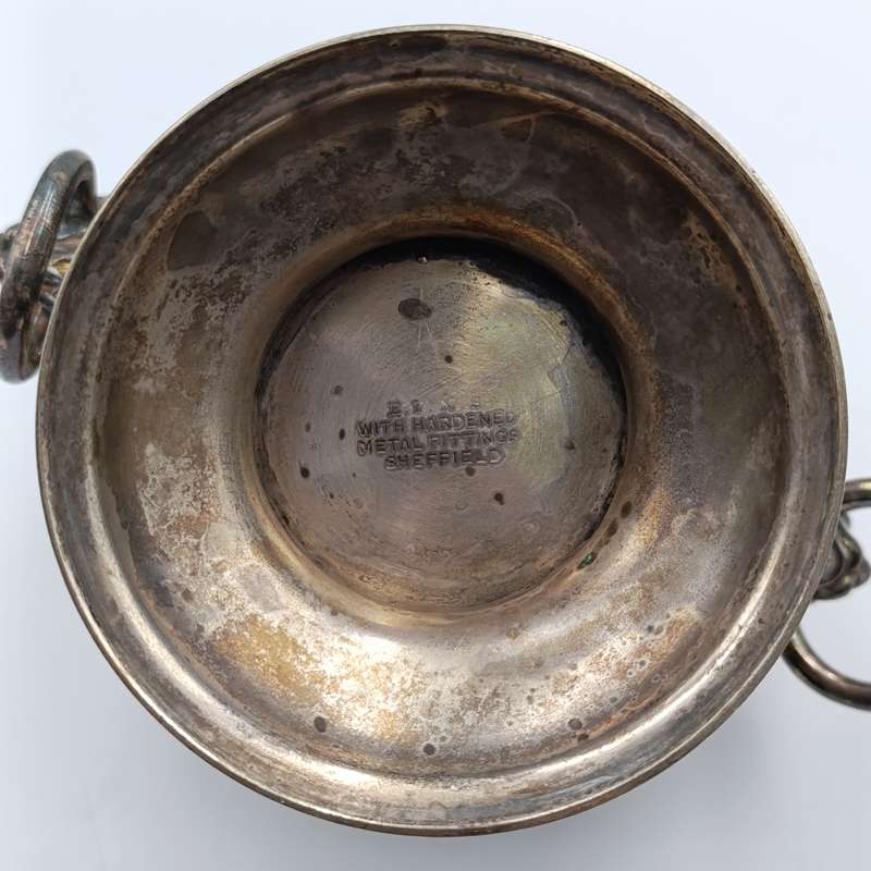 Vintage silverplated jar with lid and lion handles