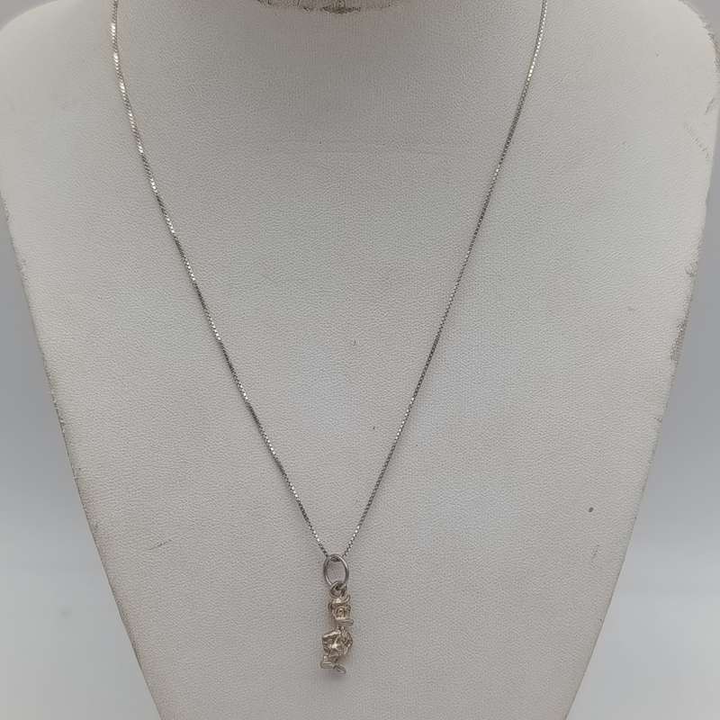 Sterling silver necklace with donald duck pendant - weighs 3.3g - length 39cm