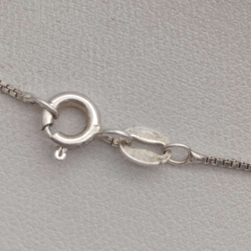 Sterling silver necklace with donald duck pendant - weighs 3.3g - length 39cm
