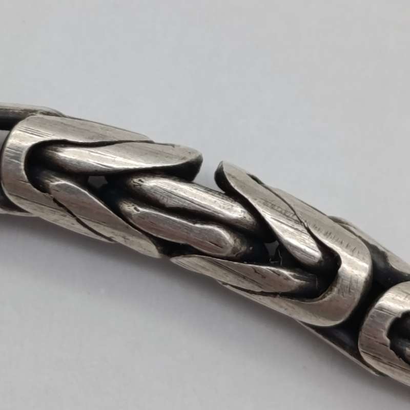Vintage silver necklace with T-bar clasp - weighs 49.6g