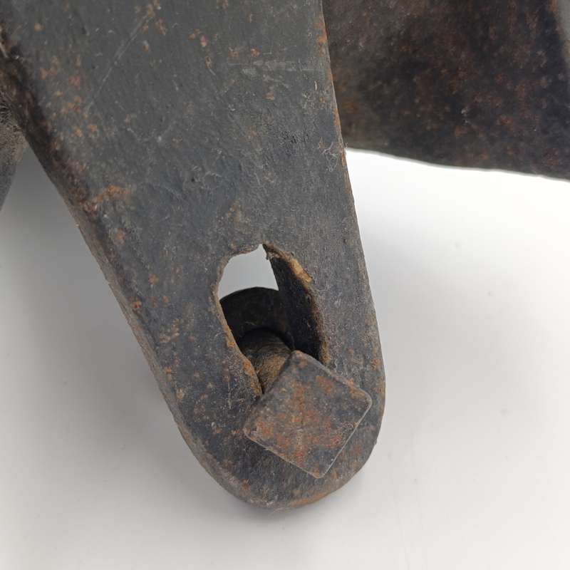 Set of 4 Ball and Claw cast iron legs for coal stove