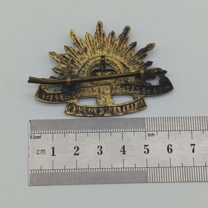 Australian Commonhealth Military Forces cap badge