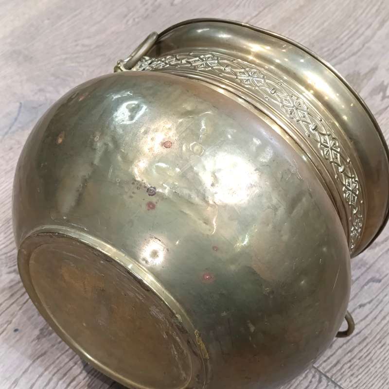 Antique English brass planter with Lion's Head handles