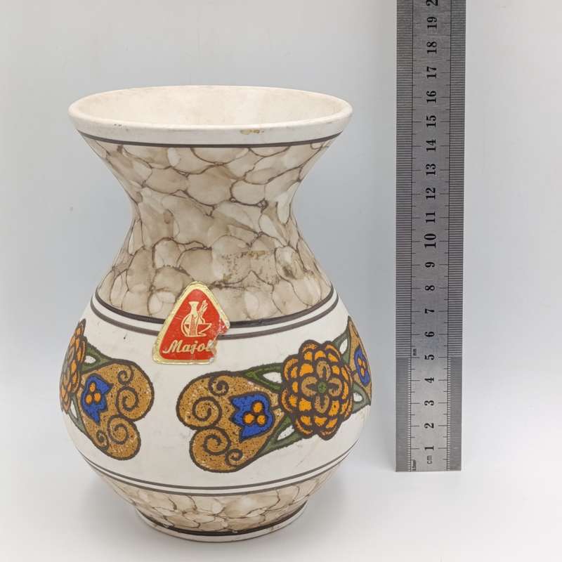 Vintage Handpainted Majolica flower vase - height - 16cm