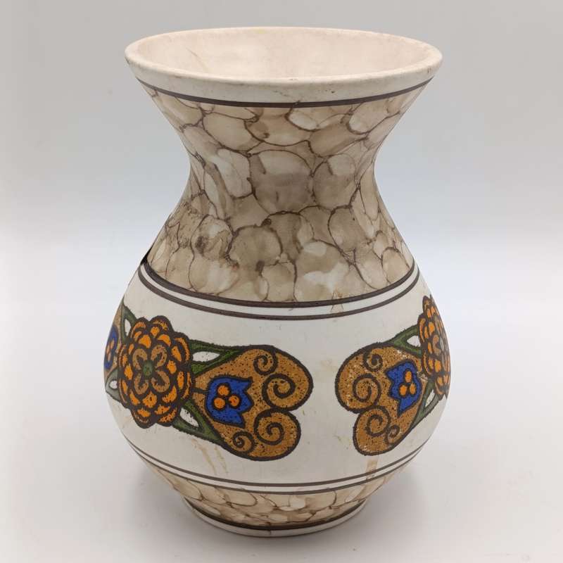 Vintage Handpainted Majolica flower vase - height - 16cm